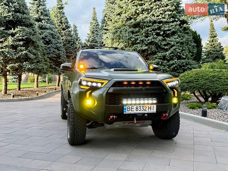 Внедорожник / Кроссовер Toyota 4Runner 2020 в Умани