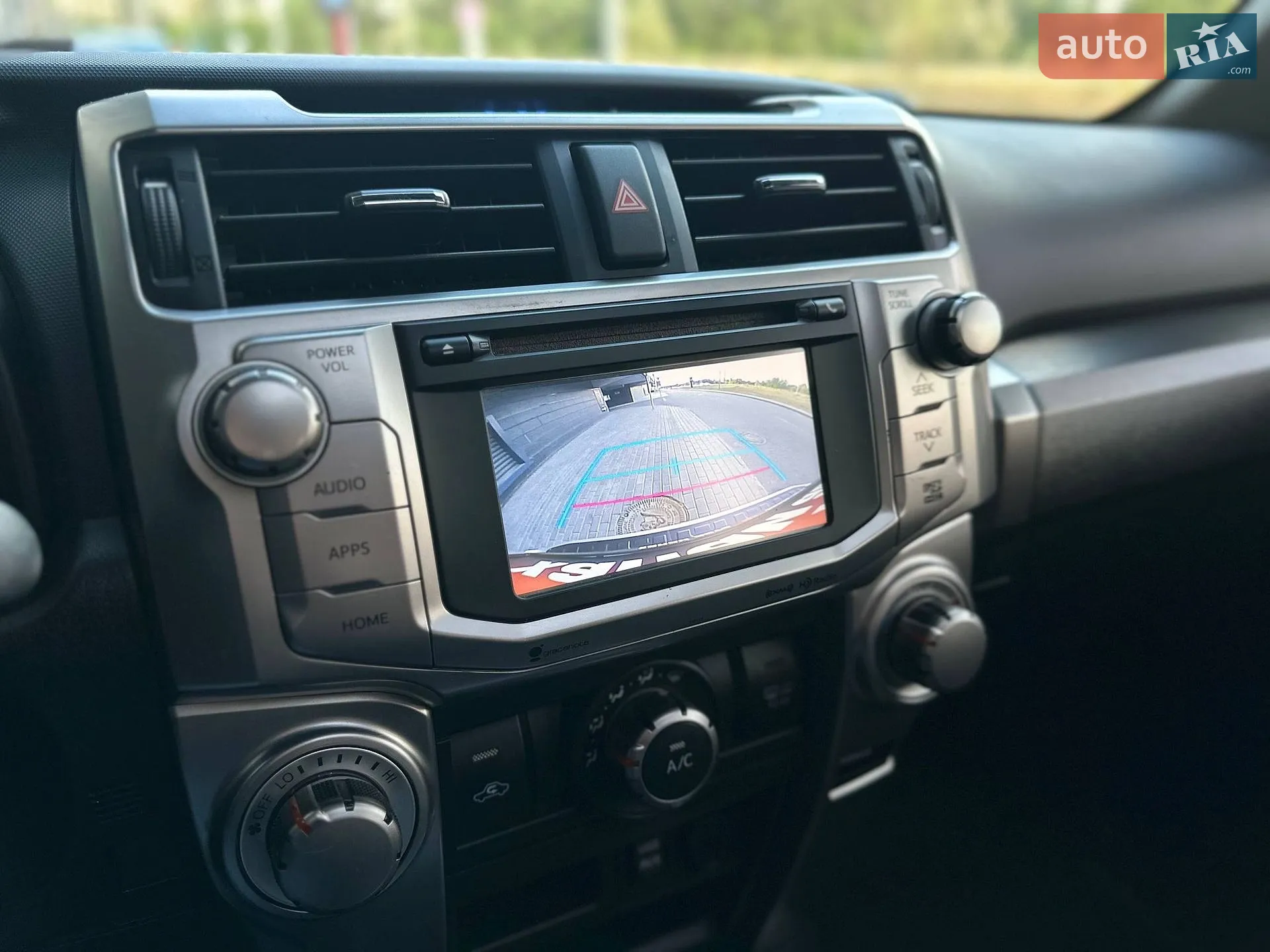 2016 Toyota 4Runner - мініатюра 16