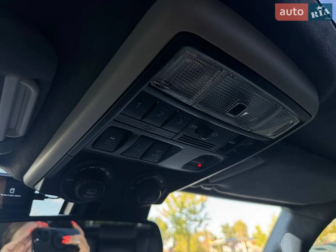 2019 Toyota 4Runner - мініатюра 26