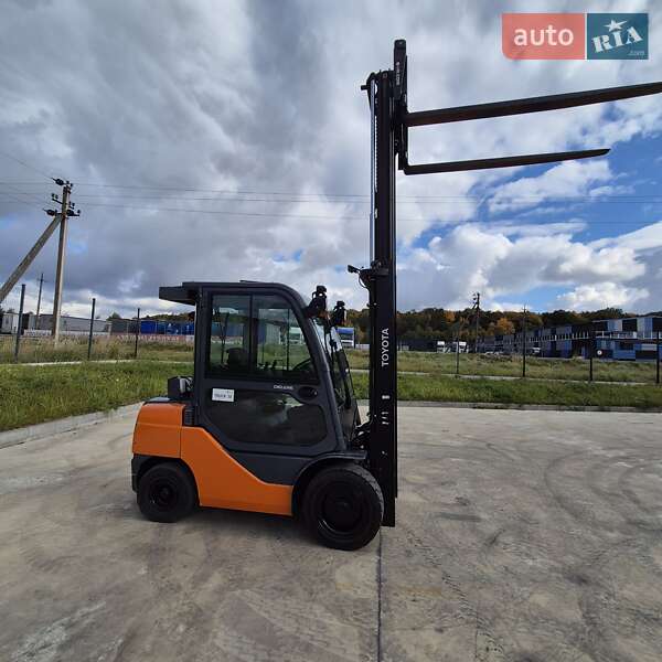 Вилочный погрузчик Toyota 52-8FDF30 2016 в Пустомытах фото 14 Вилочный погрузчик Toyota 52-8FDF30 2016 в Пустомытах