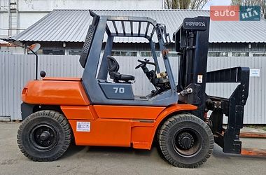 Вилочний навантажувач Toyota 5FD70 2006 в Києві