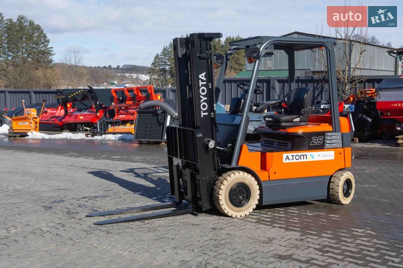 Вилочный погрузчик Toyota 7FB 2012 в Житомире фото 9 Вилочный погрузчик Toyota 7FB 2012 в Житомире