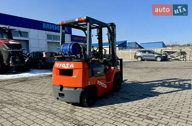 Вилочний навантажувач Toyota 7FG15 2005 в Радомишлі