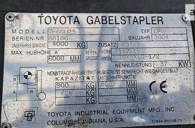 Вилочный погрузчик Toyota 7FG25 2004 в Виннице