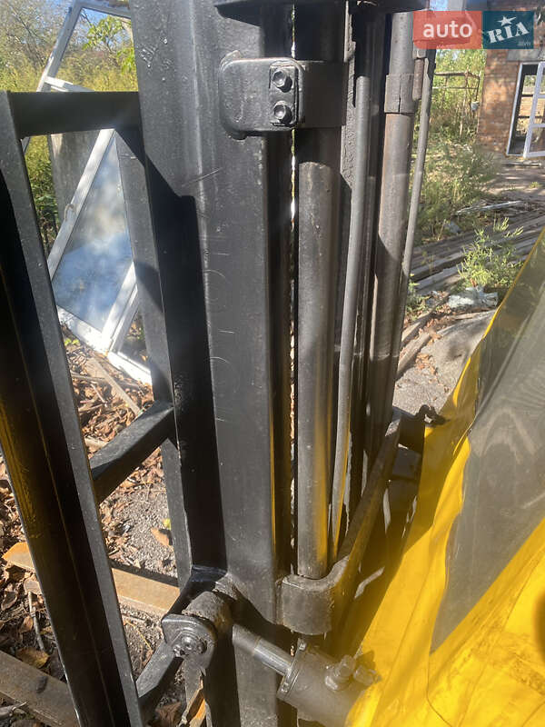 Вилочный погрузчик Toyota 7FGU15 2004 в Бердичеве фото 6 Вилочный погрузчик Toyota 7FGU15 2004 в Бердичеве