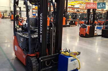 Вилочний навантажувач Toyota 8FBET16 2018 в Києві