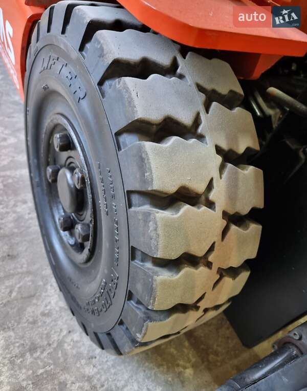 Вилочный погрузчик Toyota 8FBMT16 2013 в Виннице