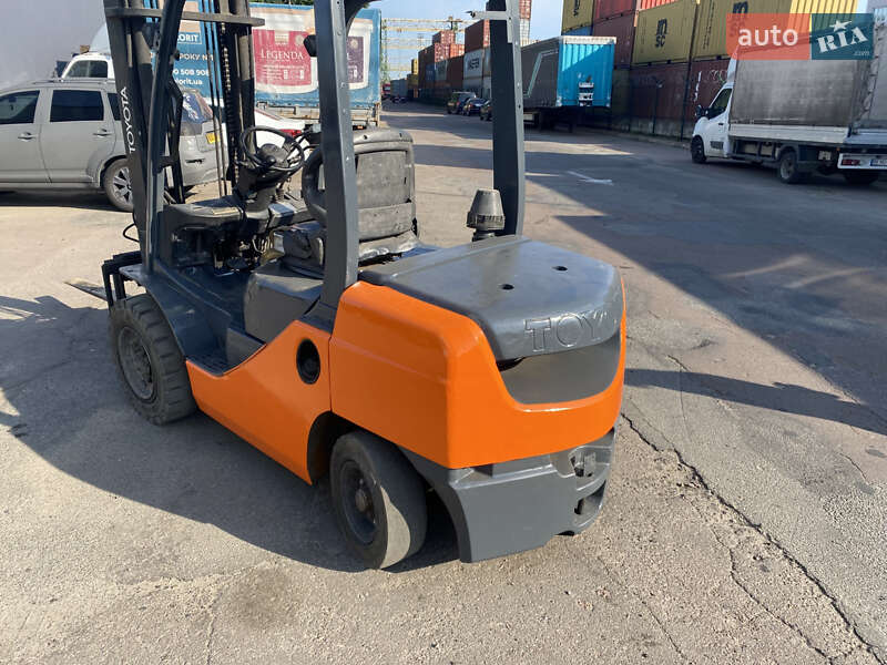 Вилочний навантажувач Toyota 8FD30 2008 в Києві