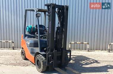 Вилочний навантажувач Toyota 8FGF18 2010 в Києві