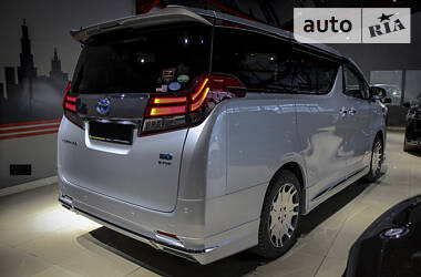 Мінівен Toyota Alphard 2018 в Одесі