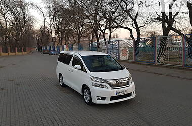 Минивэн Toyota Alphard 2012 в Одессе
