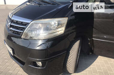 Минивэн Toyota Alphard 2007 в Бершади