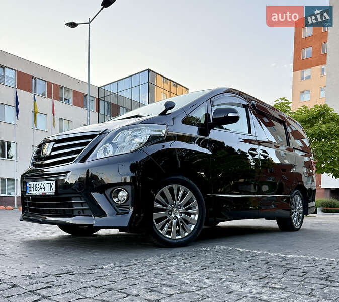 Мінівен Toyota Alphard 2014 в Одесі