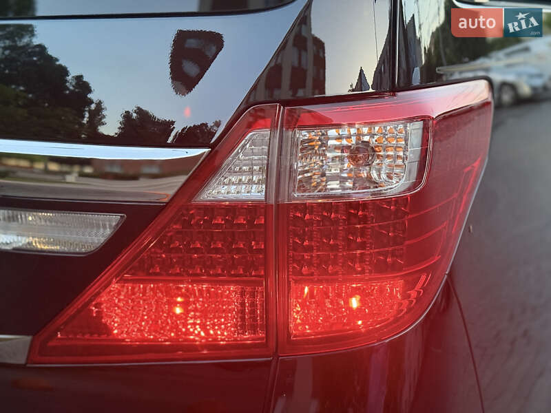 Мінівен Toyota Alphard 2014 в Одесі