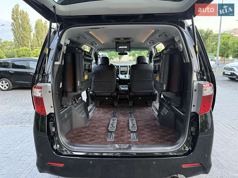 Мінівен Toyota Alphard 2014 в Одесі