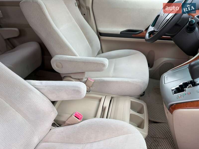 Мінівен Toyota Alphard 2010 в Вінниці