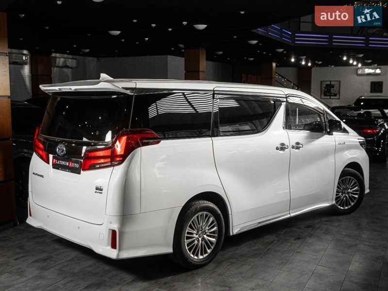 Минивэн Toyota Alphard 2020 в Одессе