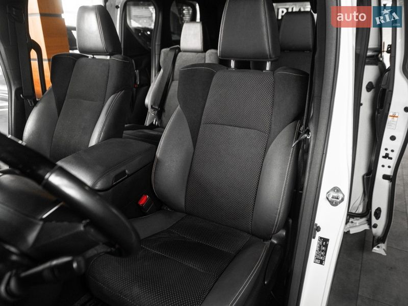 Минивэн Toyota Alphard 2020 в Одессе