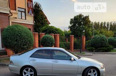 Седан Toyota Altezza 1999 в 