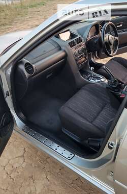 Седан Toyota Altezza 1999 в 