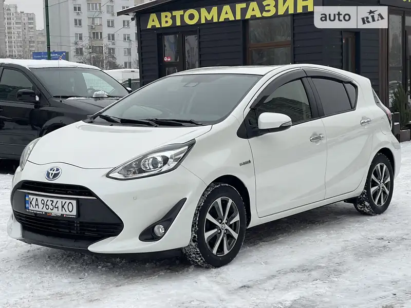 Продам Тойота Аква 2018 (KA9634KO) гибрид (hev) 1.5 хэтчбек бу в Киеве,  цена 12900 - AUTO.RIA