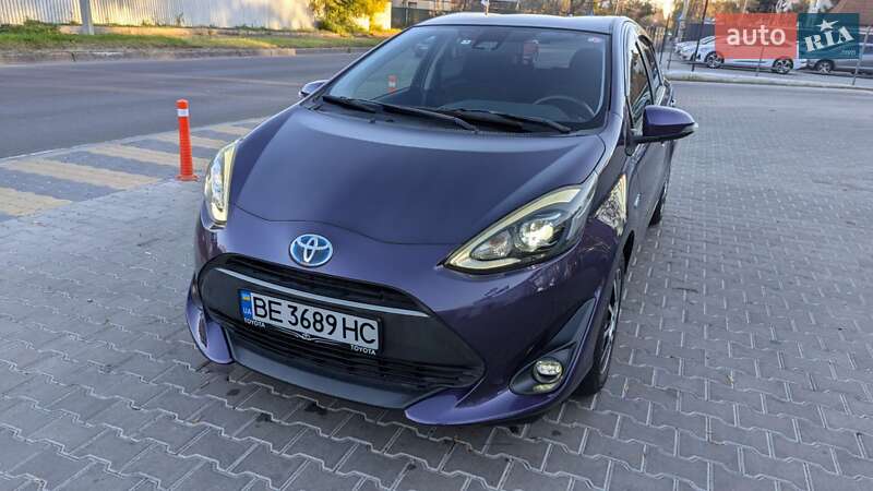 Хетчбек Toyota Aqua 2017 в Одесі