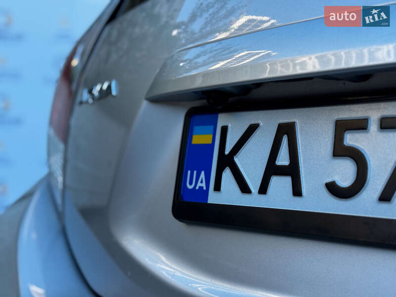 Хетчбек Toyota Aqua 2016 в Києві