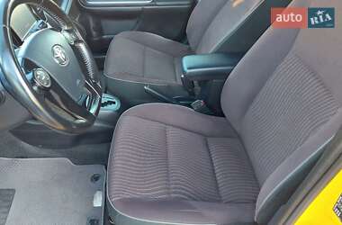 Хэтчбек Toyota Aqua 2015 в 