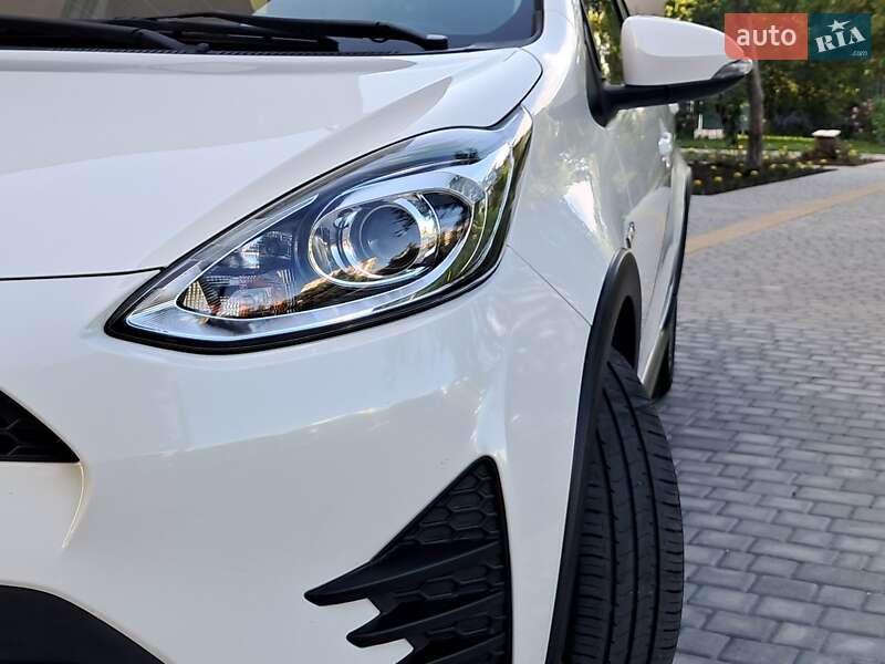 Хетчбек Toyota Aqua 2017 в Одесі