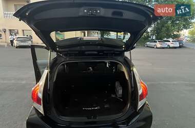 Хетчбек Toyota Aqua 2014 в 