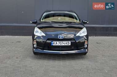 Хэтчбек Toyota Aqua 2013 в 