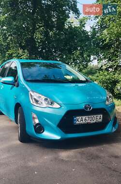 Хэтчбек Toyota Aqua 2015 в Киеве