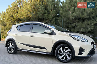 Хэтчбек Toyota Aqua 2017 в Одессе