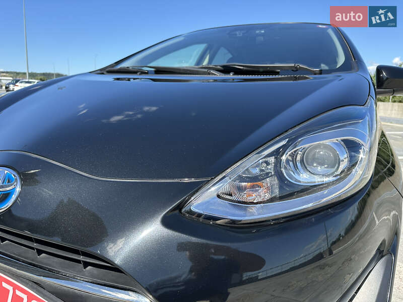 Хетчбек Toyota Aqua 2018 в Києві