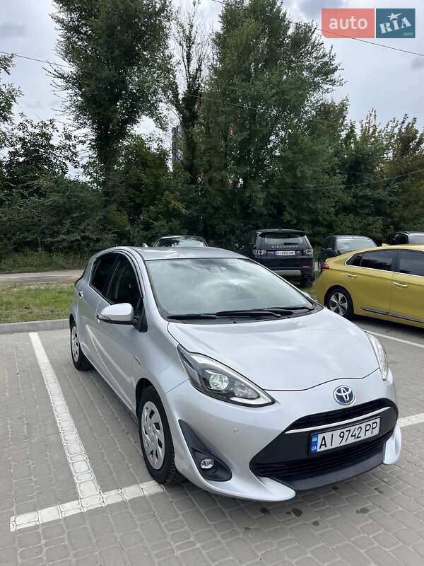 Хетчбек Toyota Aqua 2018 в Ірпені