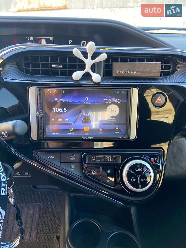 Хетчбек Toyota Aqua 2018 в Києві