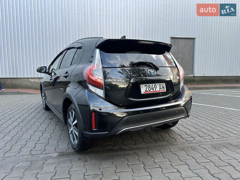 Хэтчбек Toyota Aqua 2019 в Одессе