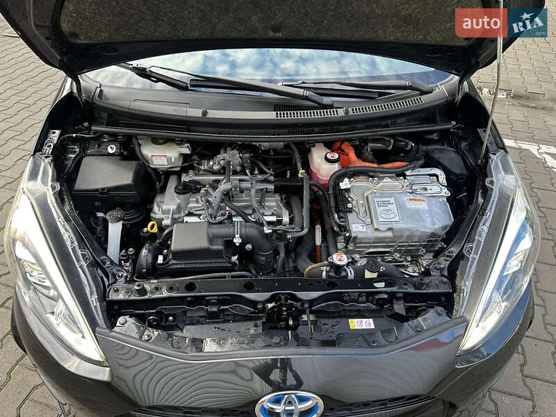 Хэтчбек Toyota Aqua 2019 в Одессе