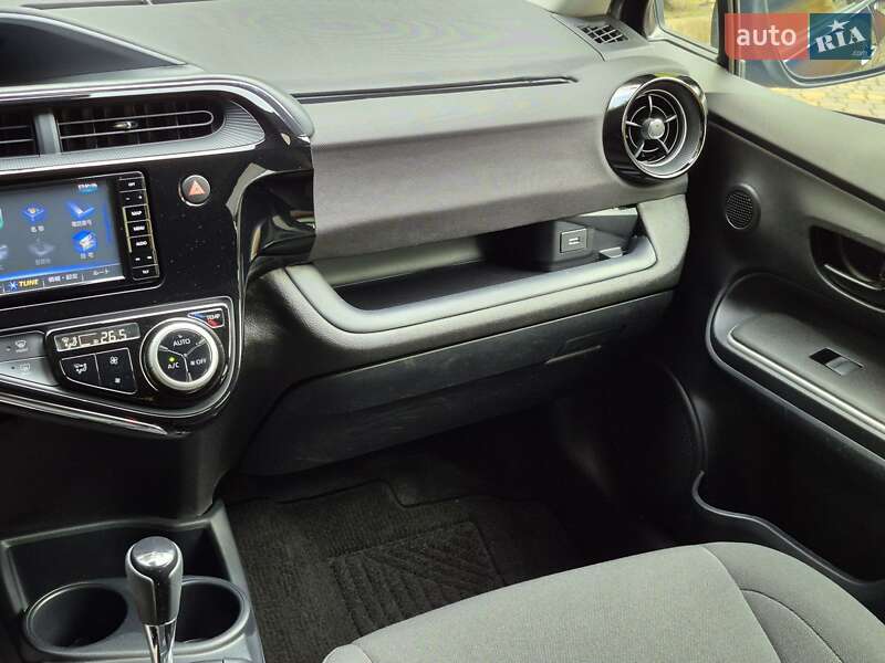 Хетчбек Toyota Aqua 2018 в Одесі