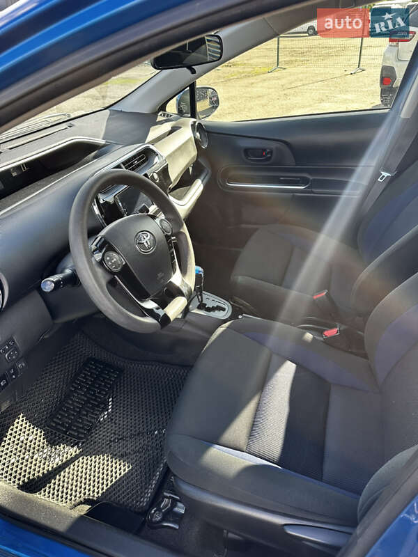 Хетчбек Toyota Aqua 2019 в Києві