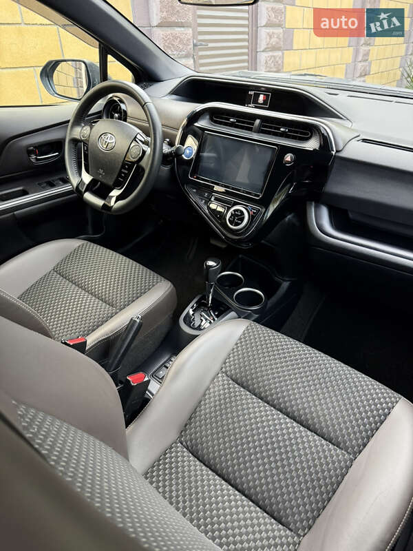 Хэтчбек Toyota Aqua 2020 в Одессе фото 7 Хэтчбек Toyota Aqua 2020 в Одессе