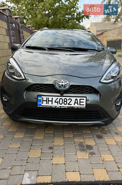 Хетчбек Toyota Aqua 2020 в 