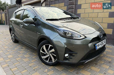 Хетчбек Toyota Aqua 2020 в 