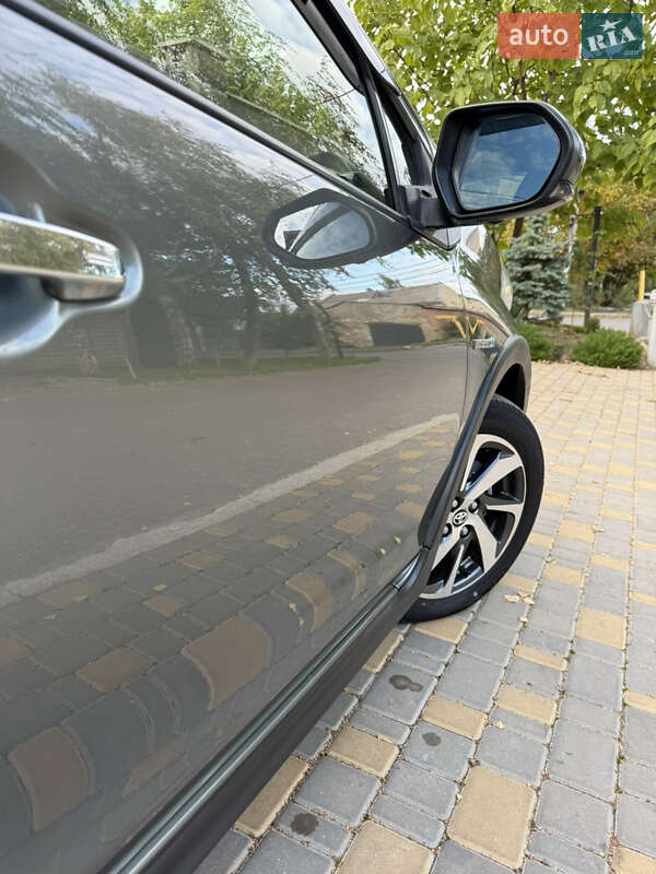 Хэтчбек Toyota Aqua 2020 в Одессе фото 51 Хэтчбек Toyota Aqua 2020 в Одессе