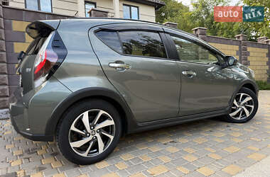Хетчбек Toyota Aqua 2020 в 