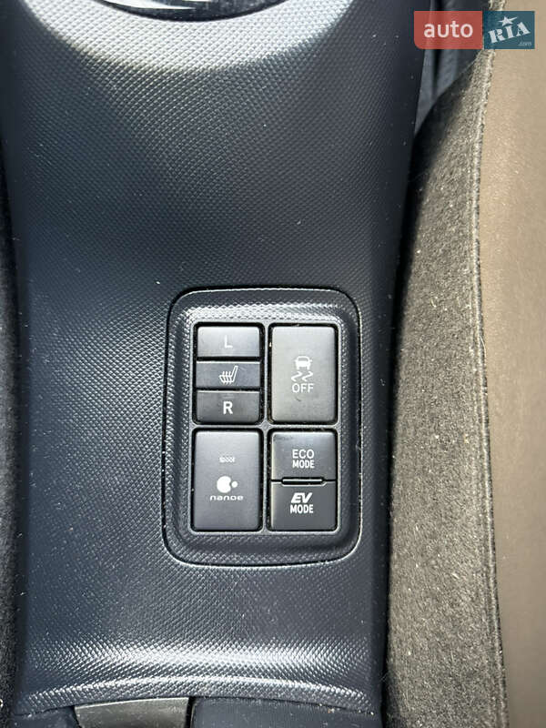 Хэтчбек Toyota Aqua 2020 в Одессе фото 66 Хэтчбек Toyota Aqua 2020 в Одессе