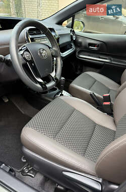 Хетчбек Toyota Aqua 2020 в 