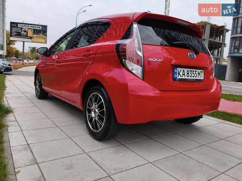 Хэтчбек Toyota Aqua 2016 в Киеве