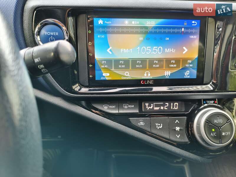 Хэтчбек Toyota Aqua 2016 в Киеве