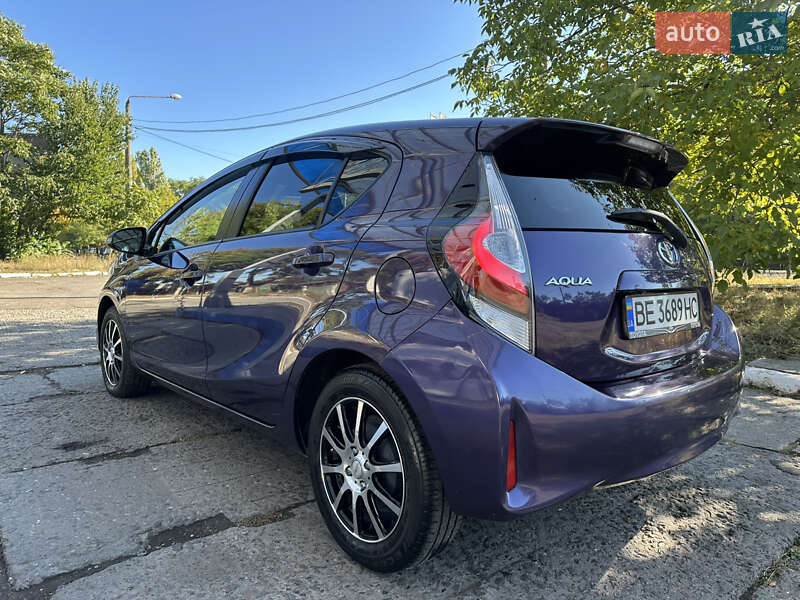 Хетчбек Toyota Aqua 2017 в Одесі